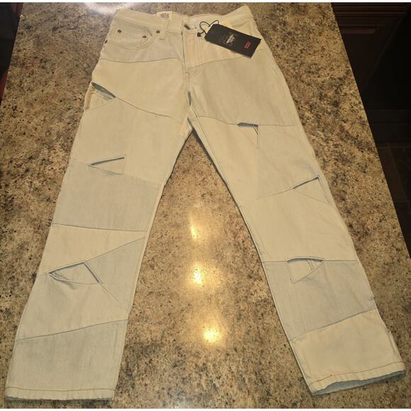 NWT Levi's 501 Cropped Cutout Jeans Size 26x26 High Rise Straight Leg Light Wash - Picture 1 of 11